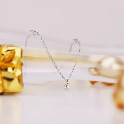 Collier solitaire en diamant et argent
