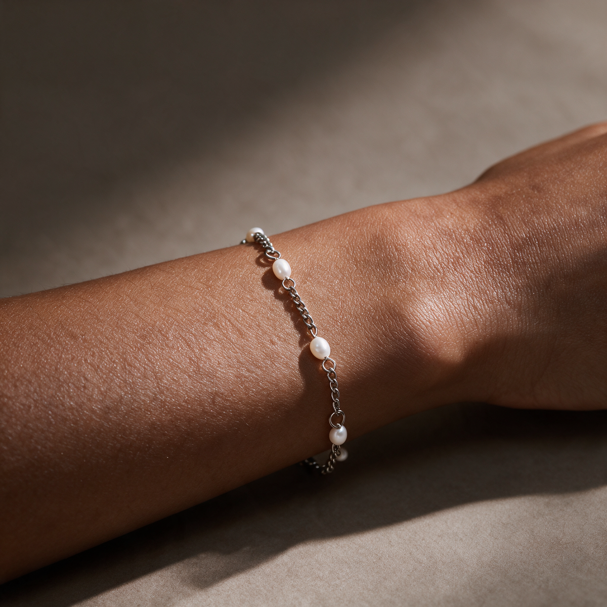 Cassis Pearl Bracelet