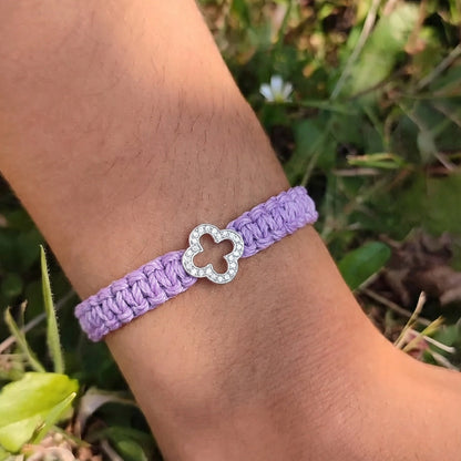 Macramé Clover Bracelet Lilac — Parisian apartment